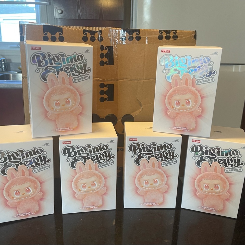 POP MART labubu Big Into Energy 1x blind box
